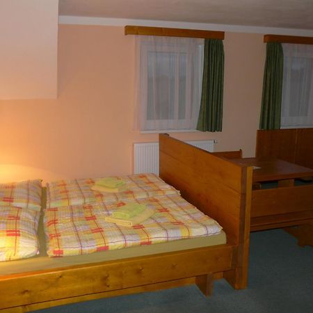 Wellness Penzion Palice Jindrichuv Hradec Luaran gambar