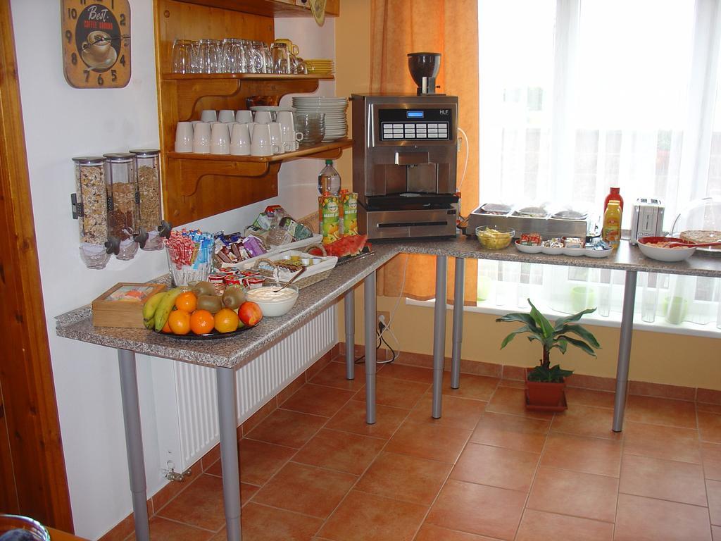 Wellness Penzion Palice Jindrichuv Hradec Luaran gambar