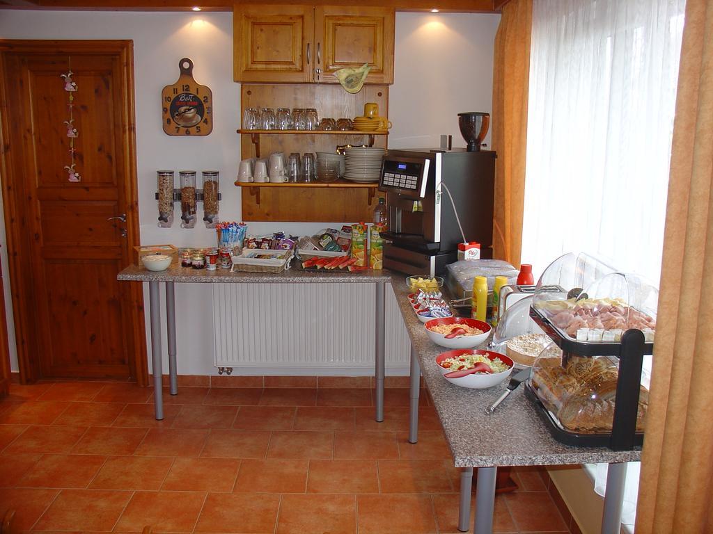 Wellness Penzion Palice Jindrichuv Hradec Luaran gambar